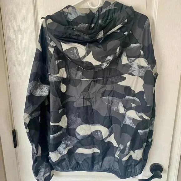 Nike Track & Field Windrunner Camo Mens XL Windbreaker Lightweight Packable - Picture 2 of 7
